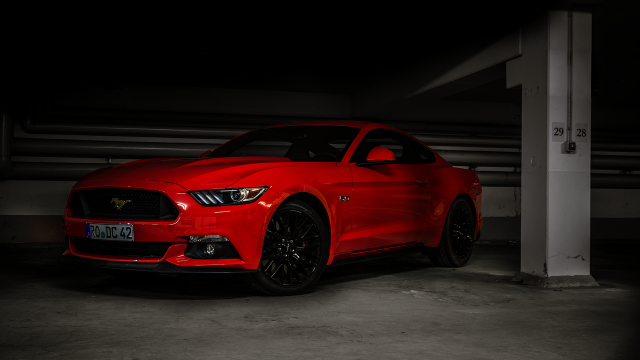 rent a Ford Mustang